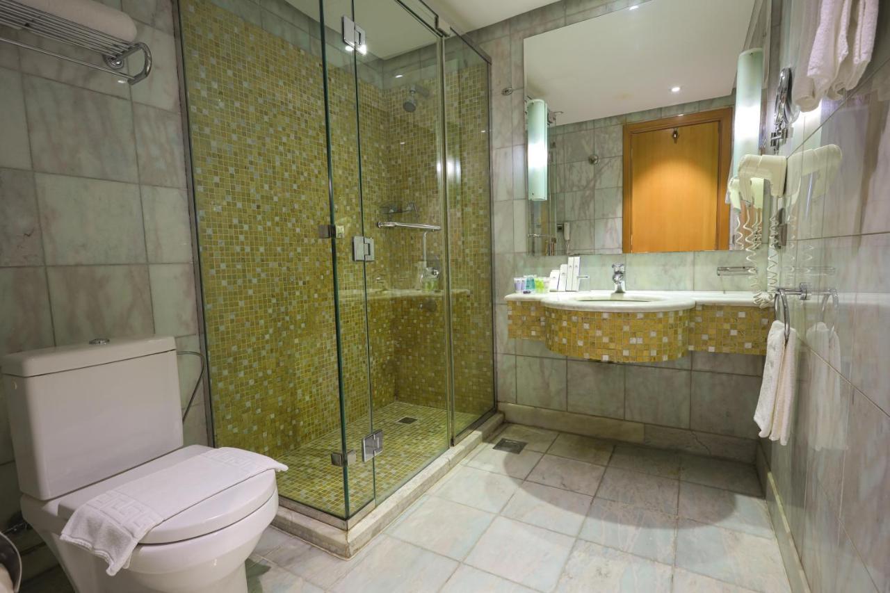 Elaf Al Mashaer Hotel Makkah La Meca Exterior foto A bathroom at the hotel