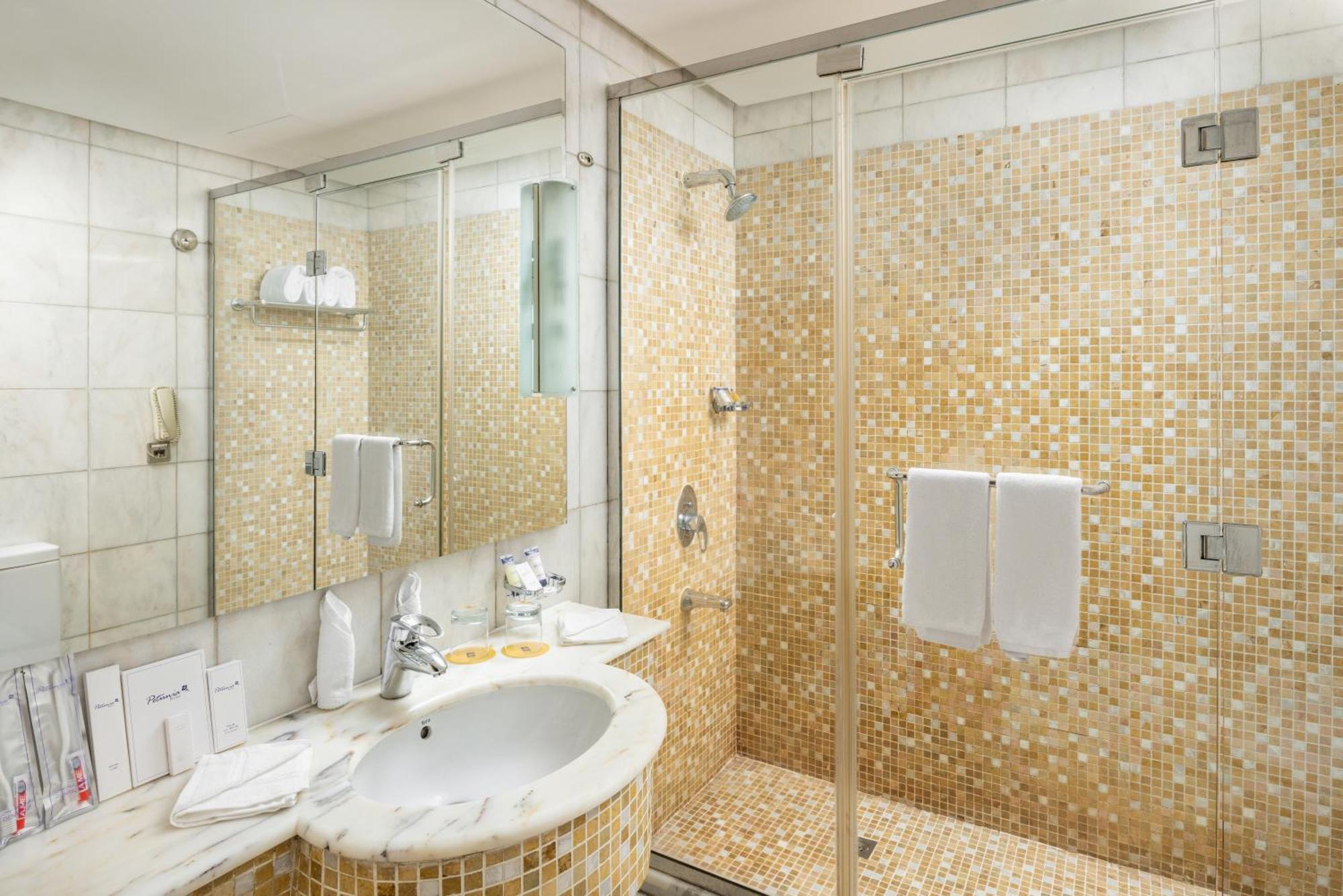 Elaf Al Mashaer Hotel Makkah La Meca Exterior foto A bathroom at the hotel